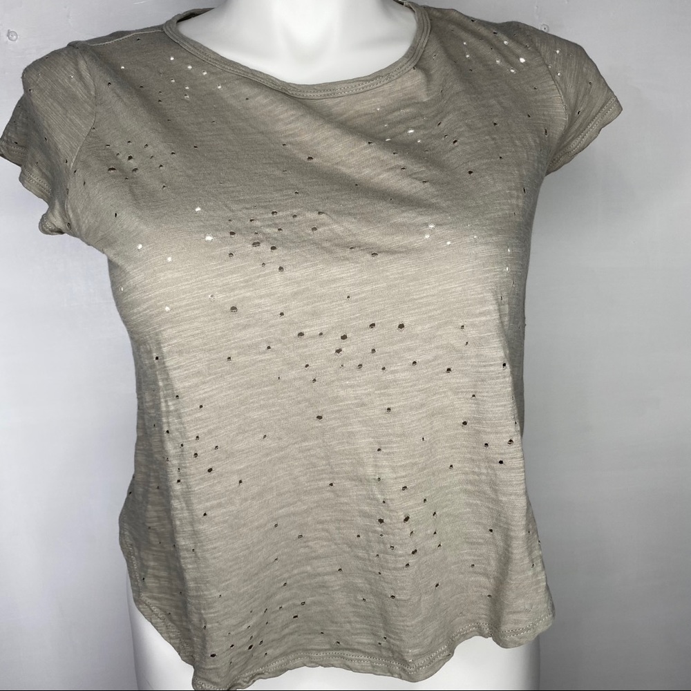 🍋 Mikey & Joey Olive green distressed tee